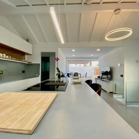 Villa Sun Golf House *